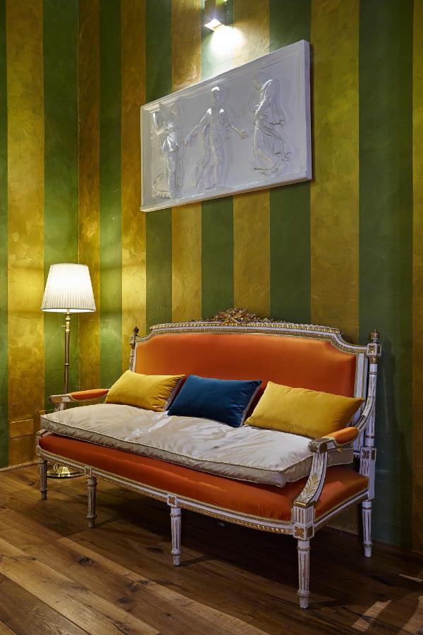 Bed and Breakfast Palazzo Di Alcina - Residenza D'Epoca - Luxury- Болонья Экстерьер фото
