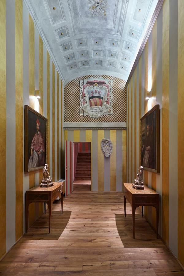 Bed and Breakfast Palazzo Di Alcina - Residenza D'Epoca - Luxury- Болонья Экстерьер фото